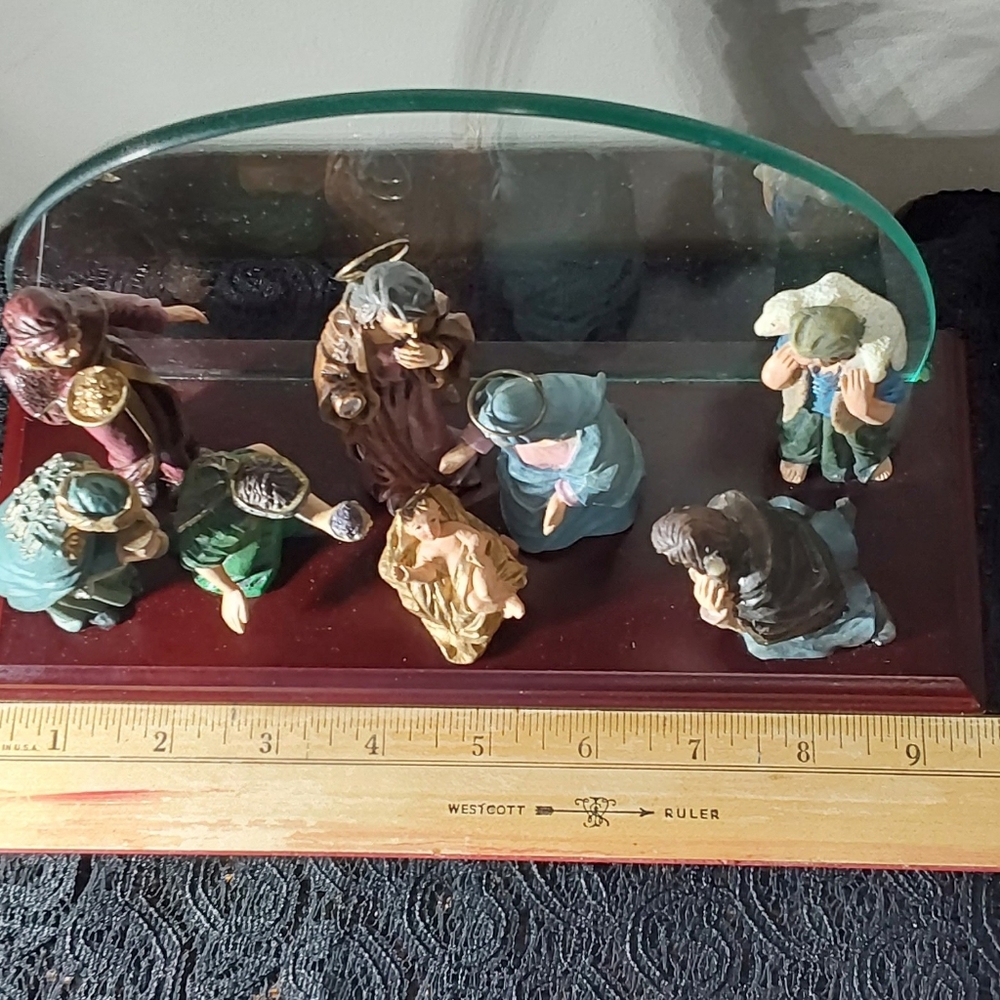 NATIVITY THREE KINGS FIGURINES ON WOOD WITH GLASS - Picture 5 of 6
